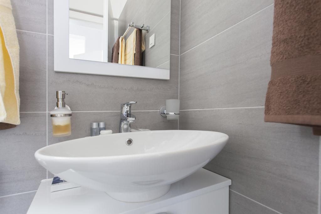 ויר Apartments Svetec מראה חיצוני תמונה