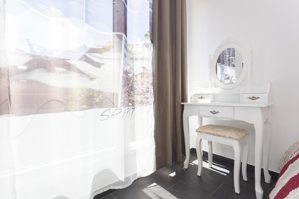 ויר Apartments Svetec מראה חיצוני תמונה