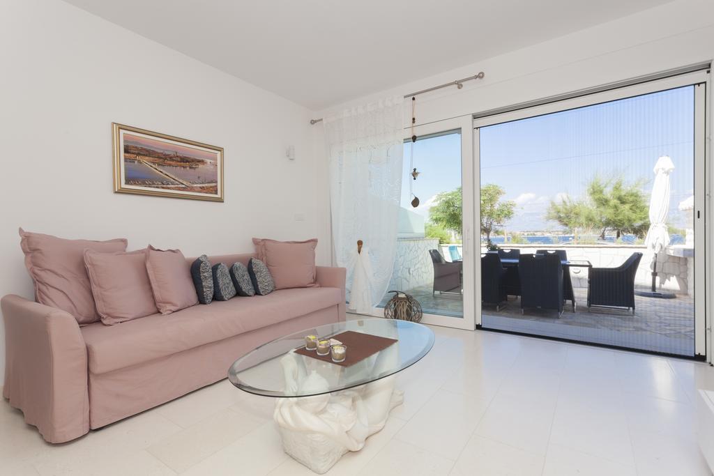 ויר Apartments Svetec מראה חיצוני תמונה
